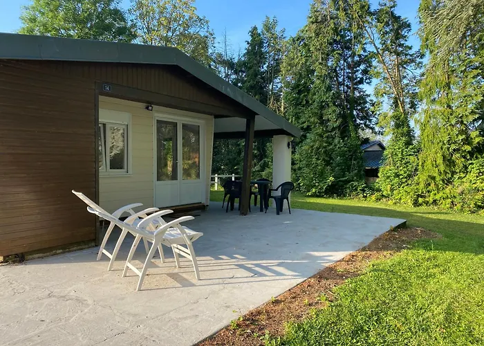 Ferienhaus Au Cedre Bleu *